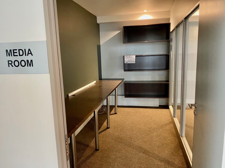 To Let Commercial Property for Rent in Salt River Western Cape